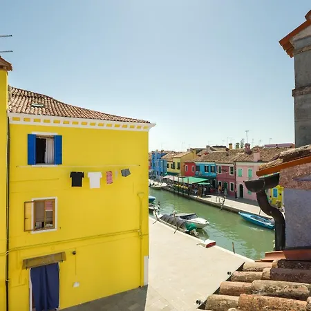 Flora Cottage Guesthouse Burano Exterior photo